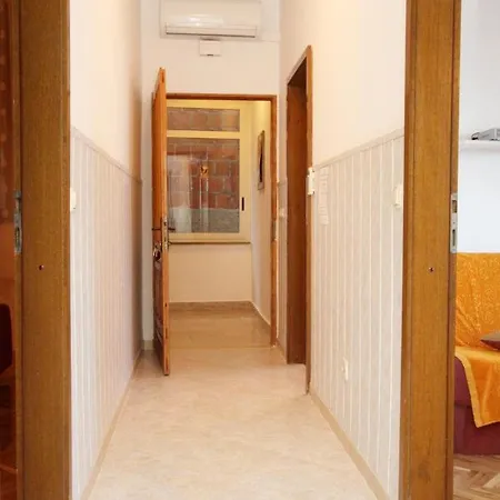 Apartment By The Sea Sumpetar, Omis - 2965 *